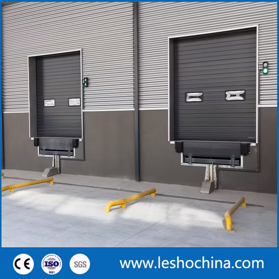 Nivelador de doca de carregamento de contêiner hidráulico com borda articulada para poço fixo estacionário automático para docas de carregamento ou baías em armazém com tamanhos e cores personalizados